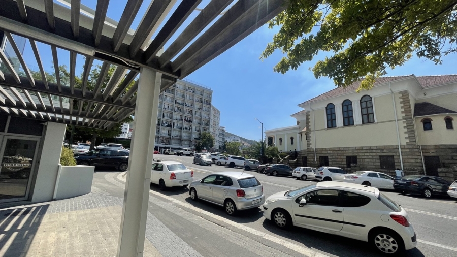 To Let commercial Property for Rent in Gardens Western Cape